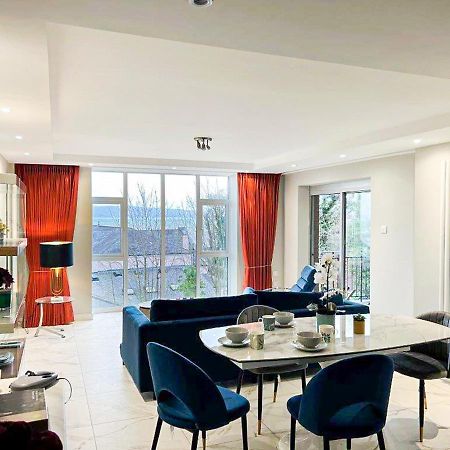 Modern Luxurious Apartment W/ Patio Balcony & View Jordanstown Eksteriør bilde