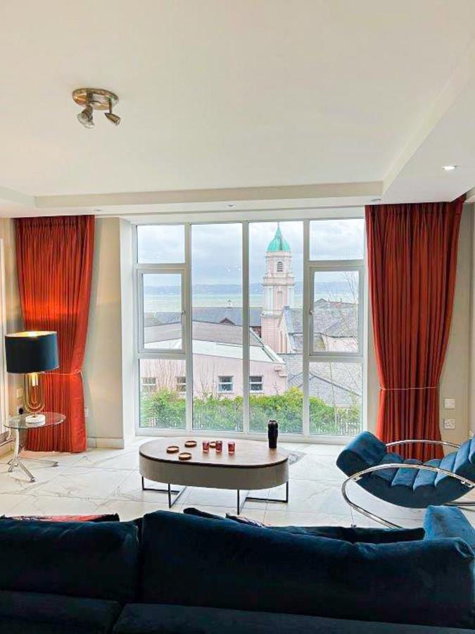 Modern Luxurious Apartment W/ Patio Balcony & View Jordanstown Eksteriør bilde
